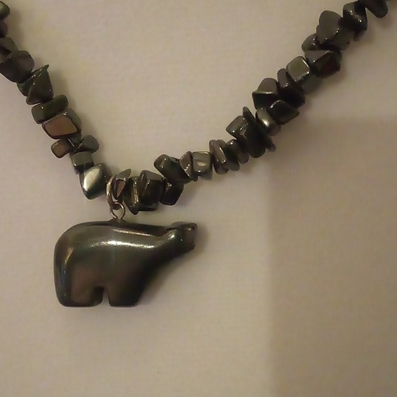 Jewelry - NWT - Black Stone Polar Bear Necklace - Size 18"